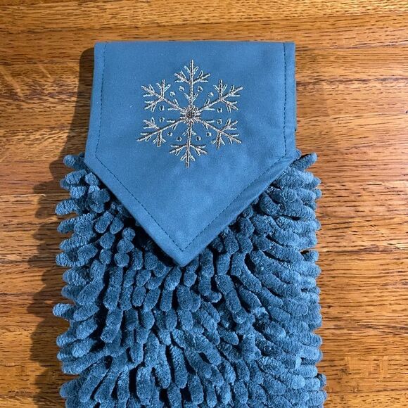 Norwex Chenille Snowflake Limited Edition Towel NWOT - Picture 6 of 13